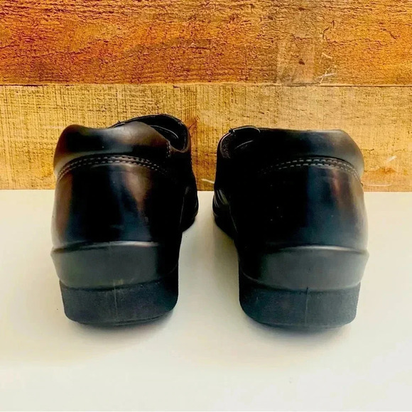 Ecco Shade 3 Strap Velcro Leather Shoes - Picture 6 of 8